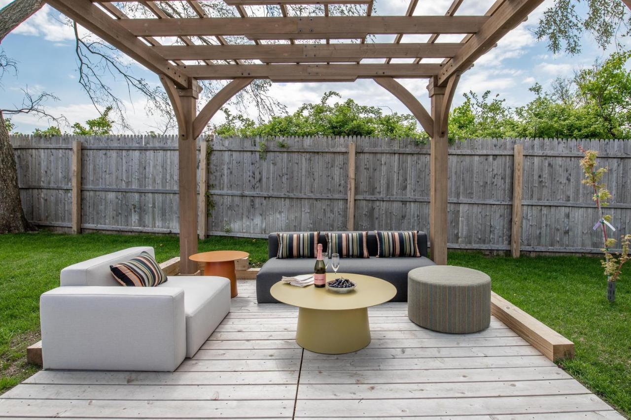 Vine & Sand--Southold Ny'S Newest B&B Екстериор снимка