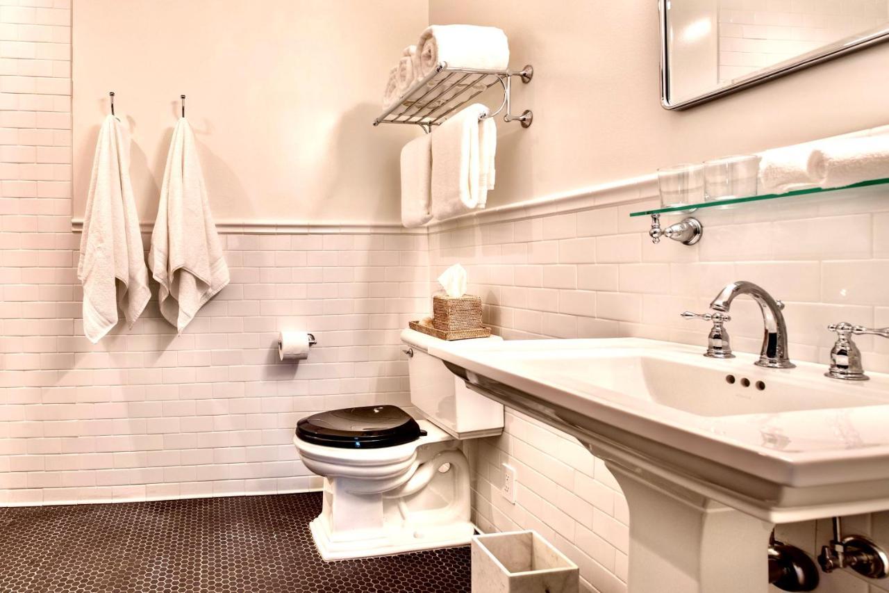 Vine & Sand--Southold Ny'S Newest B&B Екстериор снимка